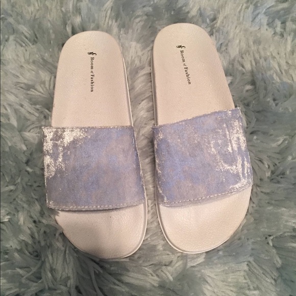 Slides - Picture 2 of 4